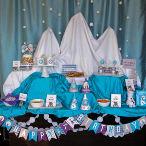 FROZEN Winter Wonderland Party | This week we will be sharing all of the details to our Winter Wonderland Frozen Party! We set-up this Frozen party to look like a snow mountain perfect for Elsa’s ice castle...